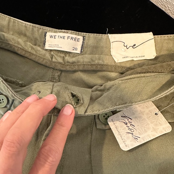 We The Free Lotus Balloon Jeans.NWT. - Picture 5 of 5